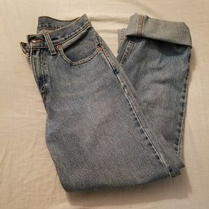 Levi 560 mom jeans